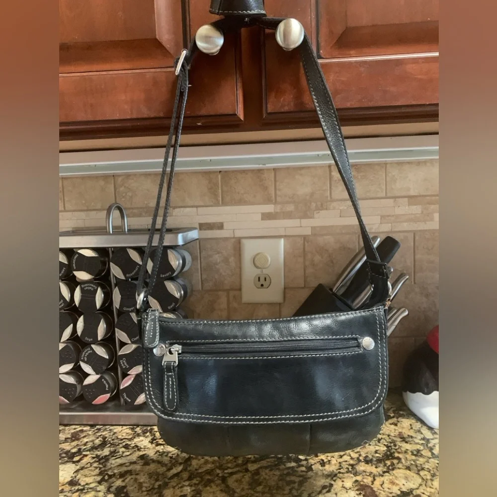 Vintage Black Leather Fossil Shoulderbag